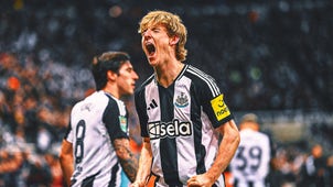 PREMIER LEAGUE Trending Image: Newcastle's Anthony Gordon Reportedly 'Open' To Bayern Munich Transfer